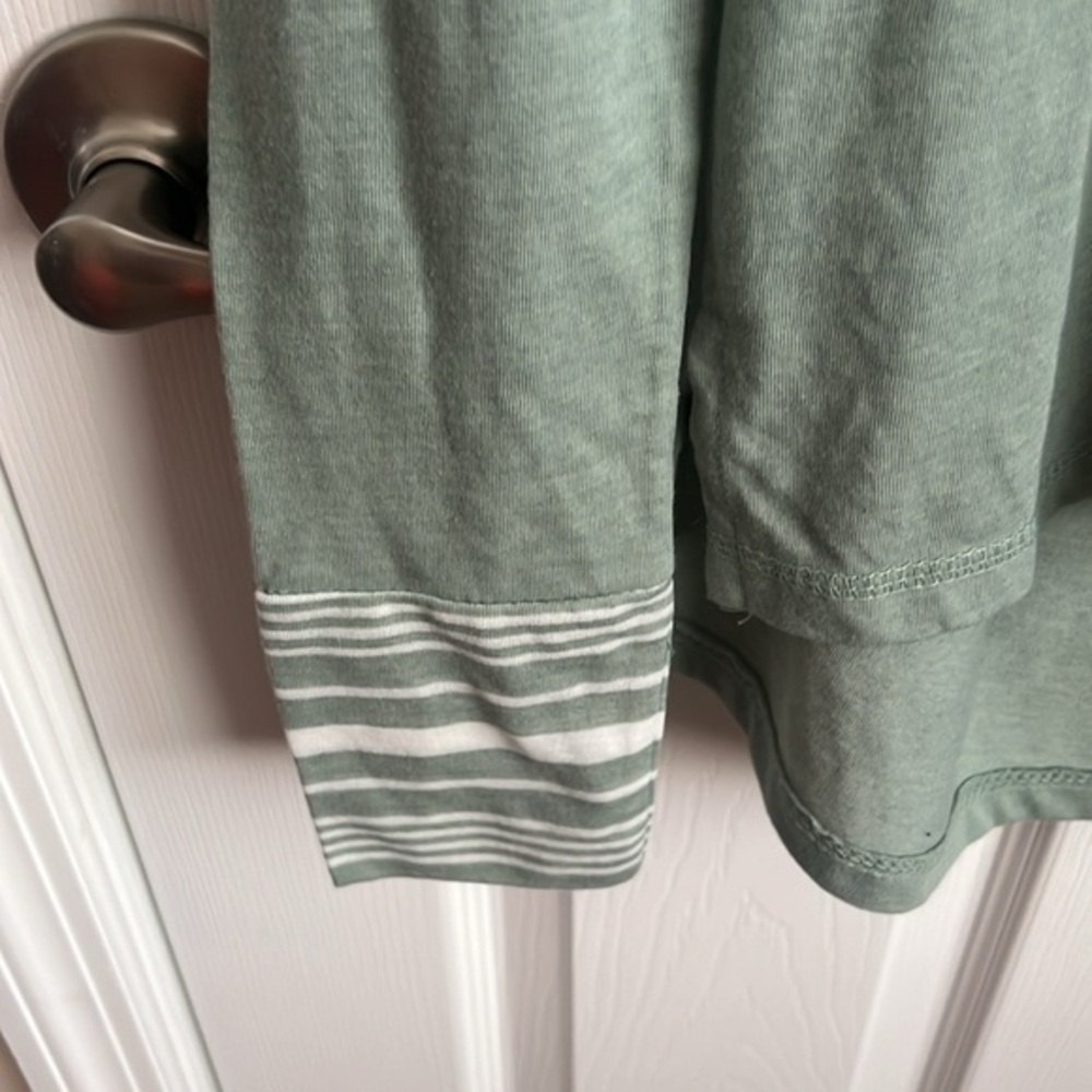 New Ron Jon Surf Shop Hoodie Small Green White Striped Long Sleeve Beachy - Picture 4 of 6